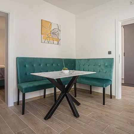 Ivan Apartman